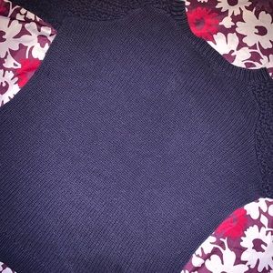 Navy blue crew neck sweater 💗